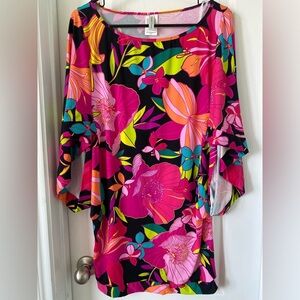 Women’s Trina Turk tunic swim coverup size-Medium